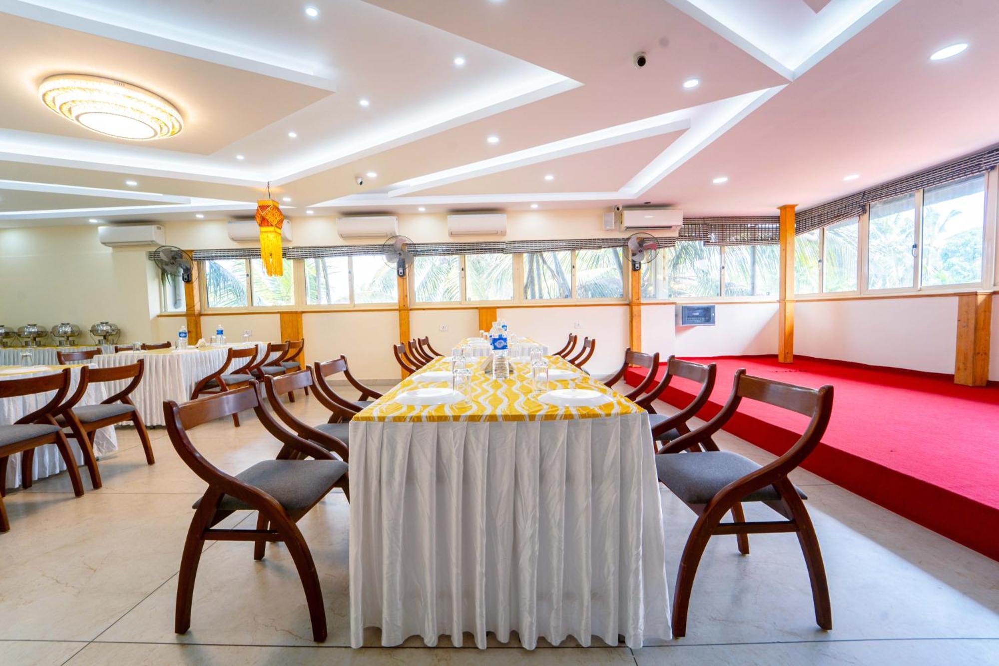 Treebo Sree Varshavilas Regency, 2 Mins From Guruvayoor Temple Guruvayur Exterior photo