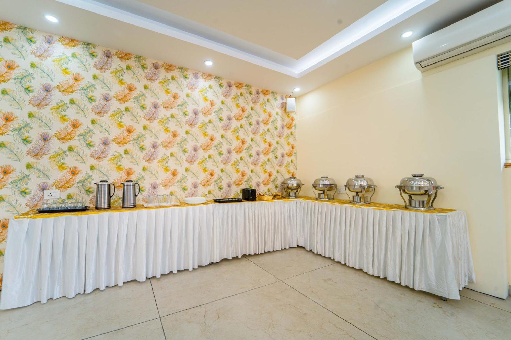 Treebo Sree Varshavilas Regency, 2 Mins From Guruvayoor Temple Guruvayur Exterior photo